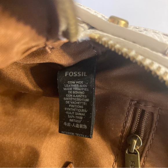 Small Fossil White Leather Over the Shoulder Cross Body Bag - Picture 7 of 9